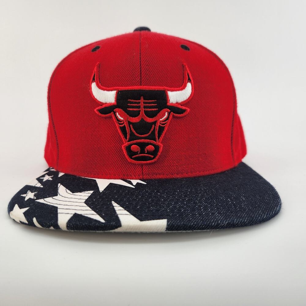 Mitchell & Ness NBA Chicago Bulls Snapback‎ Hat Cap Red WhIte and Blue USA